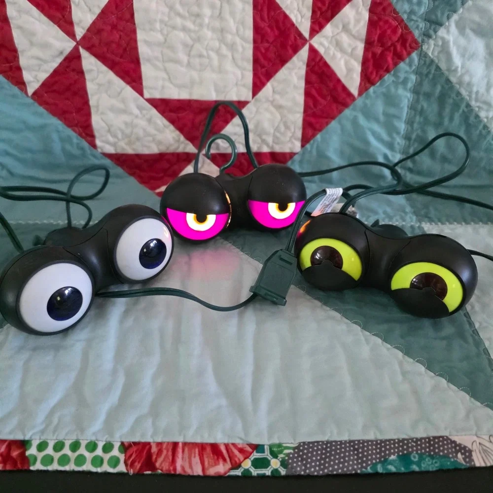 Five Win Enterprise Halloween Peeping Eyes String Lights 3 Count Strand